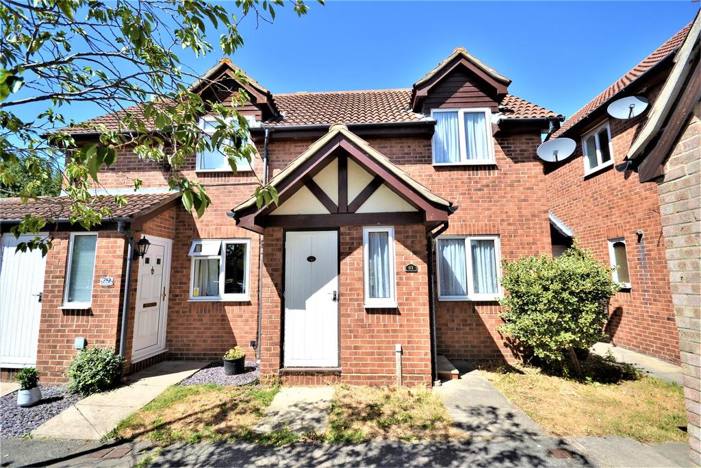 Leslie Park, BurnhamOnCrouch 1 bed semidetached house £230,000