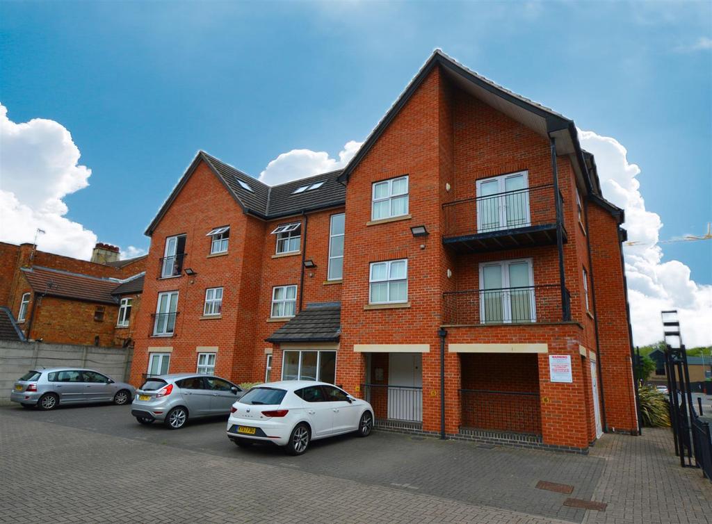 Ratcliffe Road, Loughborough 2 bed apartment for sale £130,000