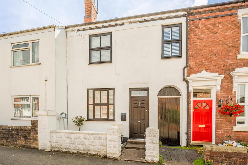 Brook Street, Stourbridge, DY8 3XF 3 bed terraced house £325,000