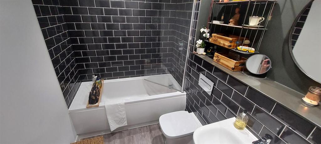 Bathroom W.C.