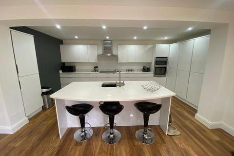 2 Borrowdale Crescent, Manchester, M20 2XU