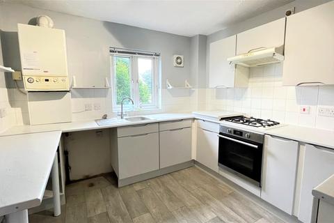 2 bedroom flat to rent - Ashley Road, Poole