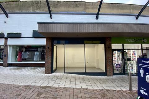 Shop to rent, St. Georges Centre, Gravesend, Kent