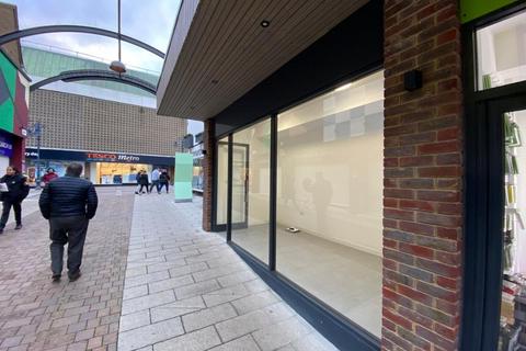 Shop to rent, St. Georges Centre, Gravesend, Kent