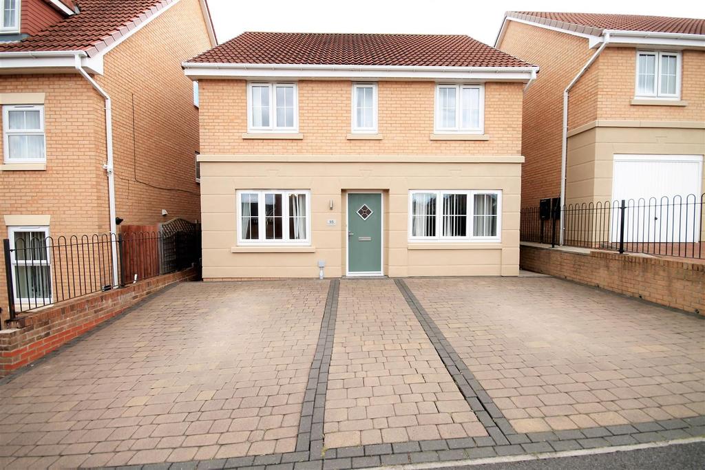 Holly Crescent, Sacriston, Durham 4 bed detached house £210,000