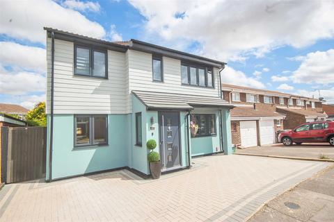 5 bedroom link detached house for sale - Petunia Crescent, Springfield, Chelmsford