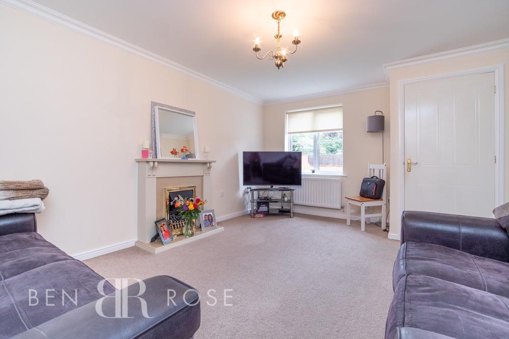 Redwood Drive, Chorley 3 bed semidetached house £169,995