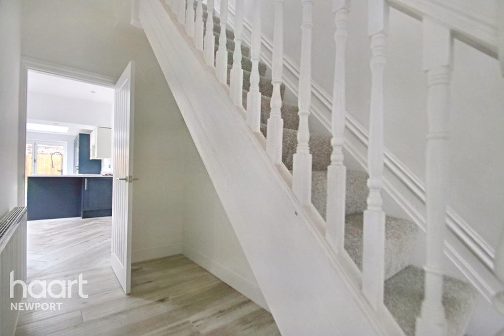 Windsor Road, Newport 4 bed end of terrace house £289,995
