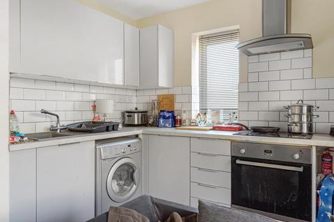 34e Black Bourton Road, Carterton, OX18 3HD