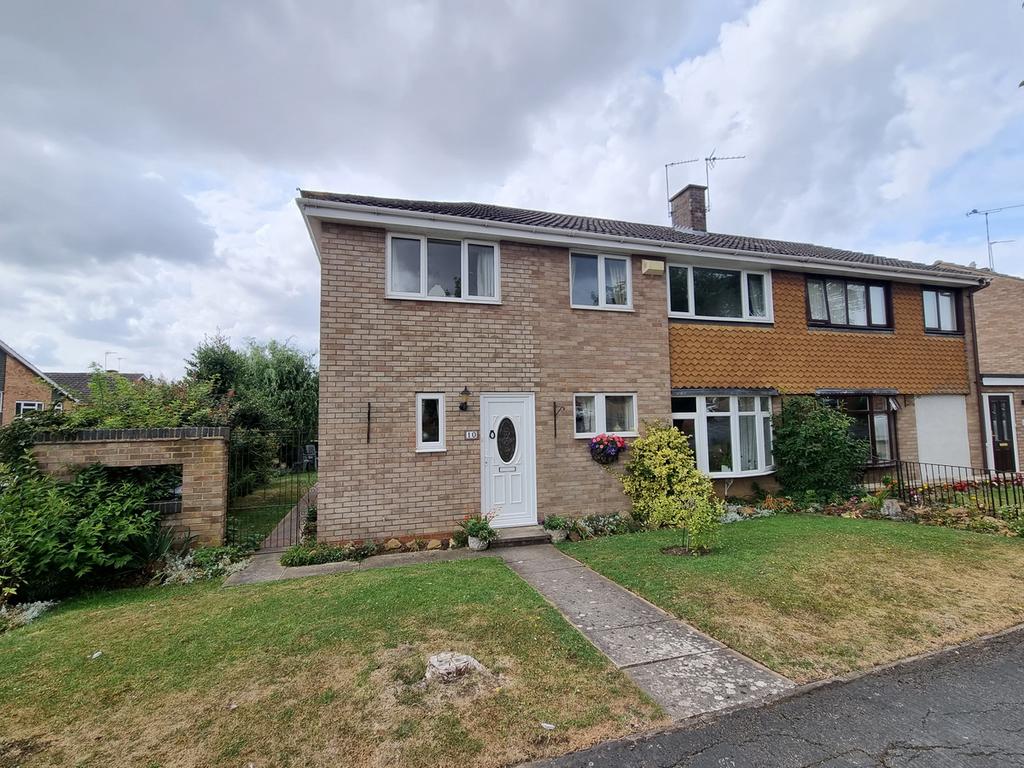 Tollgate Road, Southam, CV47 4 bed semidetached house for sale £350,000