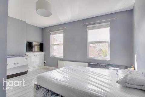 73 Latimer Road, Luton, LU1 3XE