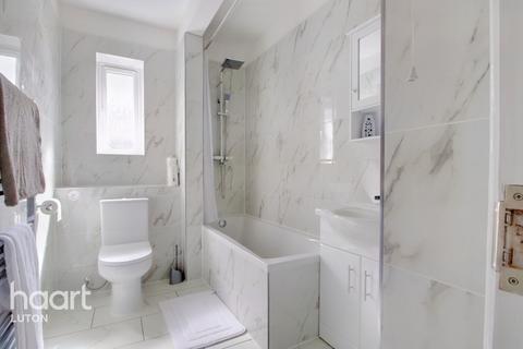 73 Latimer Road, Luton, LU1 3XE