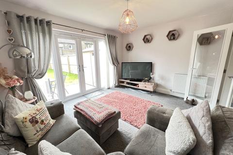 13 Whitehouse Close, Halifax, HX2 9WB