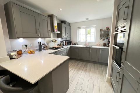 13 Whitehouse Close, Halifax, HX2 9WB