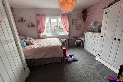 13 Whitehouse Close, Halifax, HX2 9WB