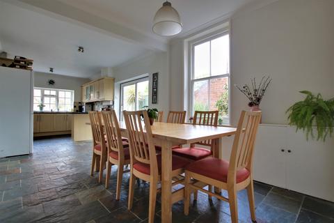 3 Avenue Road, Southampton, SO14 6TR