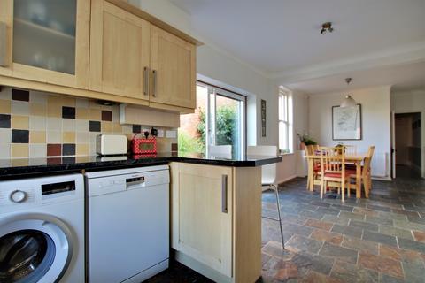 3 Avenue Road, Southampton, SO14 6TR