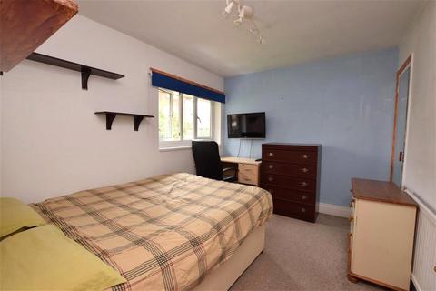 4 bedroom terraced house for sale - Thatches Grove, Chadwell Heath, Romford, RM6
