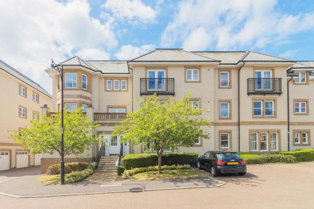 51/ 7 Rattray Drive, Edinburgh, EH10 3 bed flat for sale £375,000