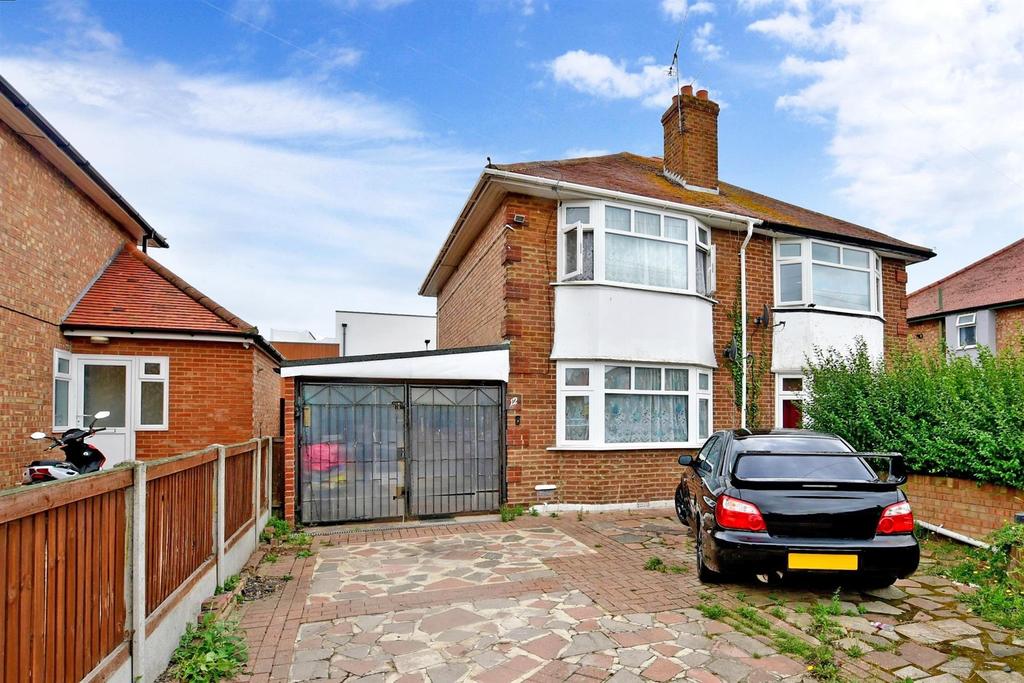 Bush Avenue, Ramsgate, Kent 2 bed semidetached house £200,000