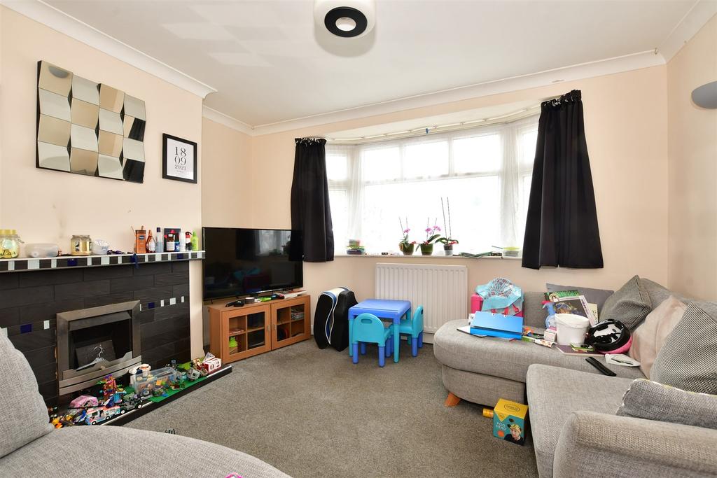 Bush Avenue, Ramsgate, Kent 2 bed semidetached house £200,000