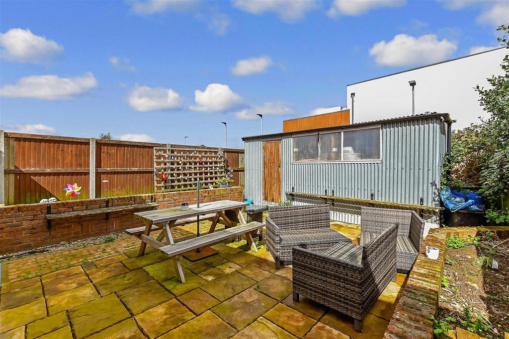 Bush Avenue, Ramsgate, Kent 2 bed semidetached house for sale £230,000