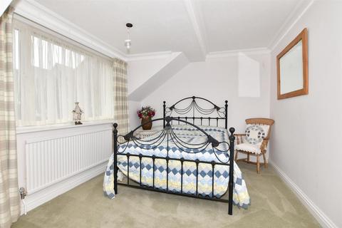The Scantlings Madeira Road, Littlestone, New Romney, TN28 8QP