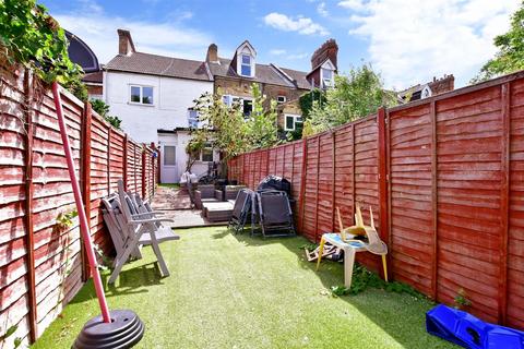 3 bedroom maisonette for sale, Codrington Road, Ramsgate, Kent