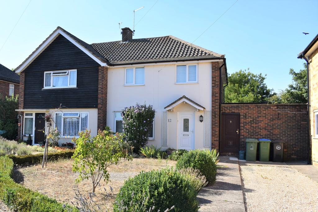 Dunstable Road, West Molesey, Surrey... 2 bed semidetached house £