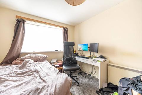 Flat 16, Britten Court Abbey Lane, London, E15 2RS