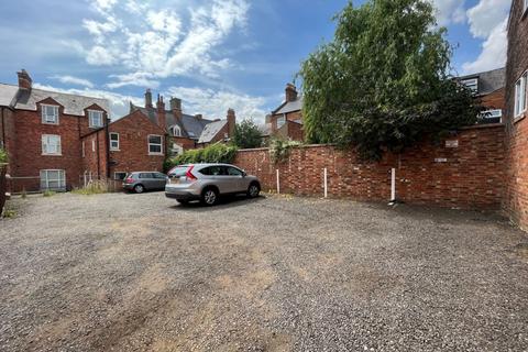 10 Billing Road, Northampton, NN1 5AW