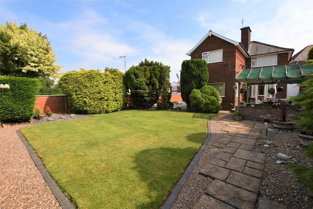 Garland Crescent, Halesowen, West... 4 bed house £425,000