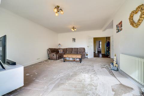 38 Kimberley Road, Little Wakering, Southend-on-sea, SS3 0JP