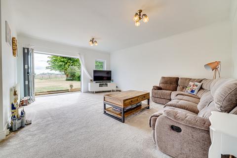 38 Kimberley Road, Little Wakering, Southend-on-sea, SS3 0JP