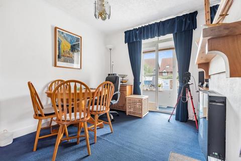 16 Drayton Road, Reading, RG30 2PH