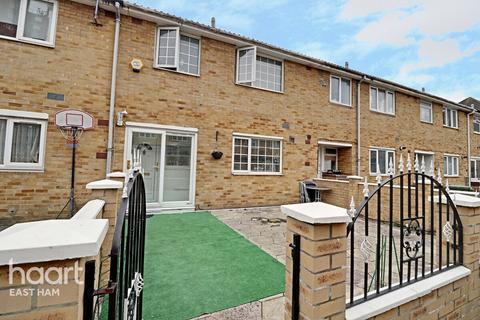 115 Grantham Road, London, E12 5LZ
