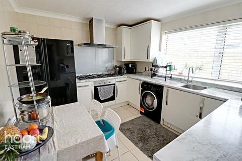 115 Grantham Road, London, E12 5LZ