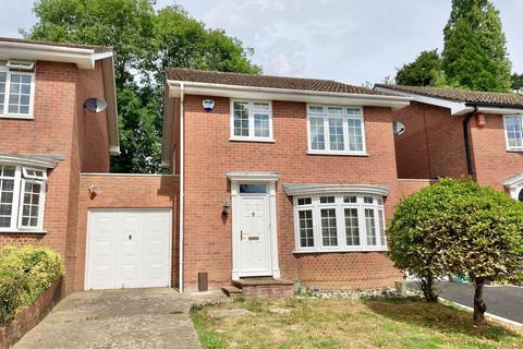 18 Ashdene Close, Wimborne, BH21 1TQ