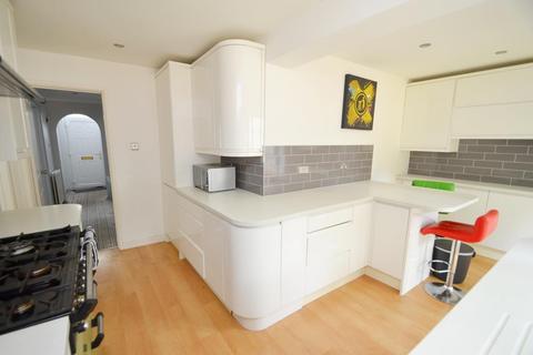 18 Ashdene Close, Wimborne, BH21 1TQ