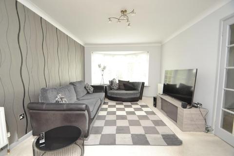 18 Ashdene Close, Wimborne, BH21 1TQ