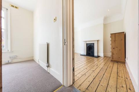 3 bedroom flat to rent - Revelstoke road, Southfields, London, SW18