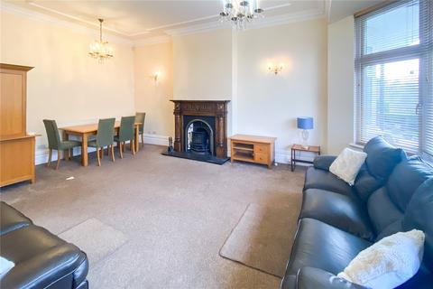 2 bedroom apartment to rent, Glan Y Llyn Apartments, Lake Road East, Roath Park, Cardiff, CF23