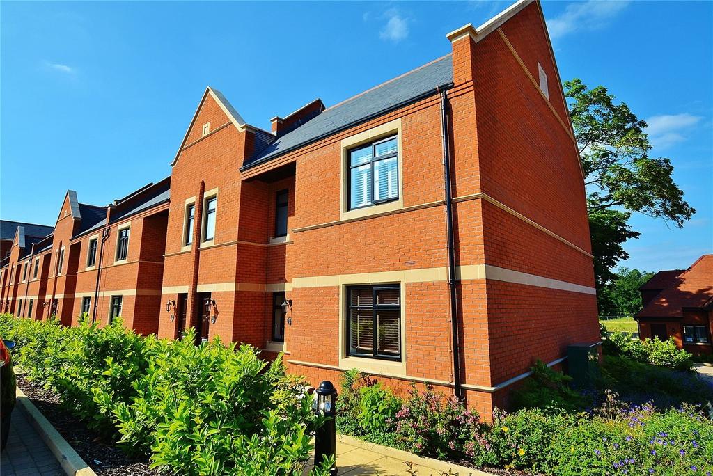 Eton House, Marlborough Drive... 2 bed apartment £1,900 pcm (£438 pw)