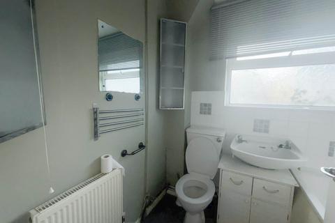 1 bedroom flat to rent, Clingoe Court, Elmstead Road