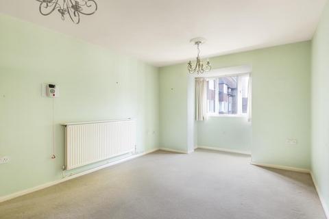 2 bedroom retirement property for sale, Birnbeck Court,  Temple Fortune,  NW11