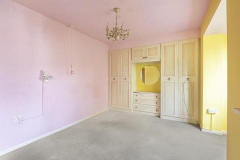 undefined, Finchley Road, London
