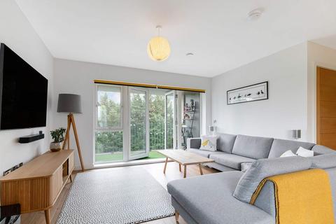 3 bedroom flat for sale - 67 (flat 10), Marionville Road, Edinburgh, EH7 6FJ