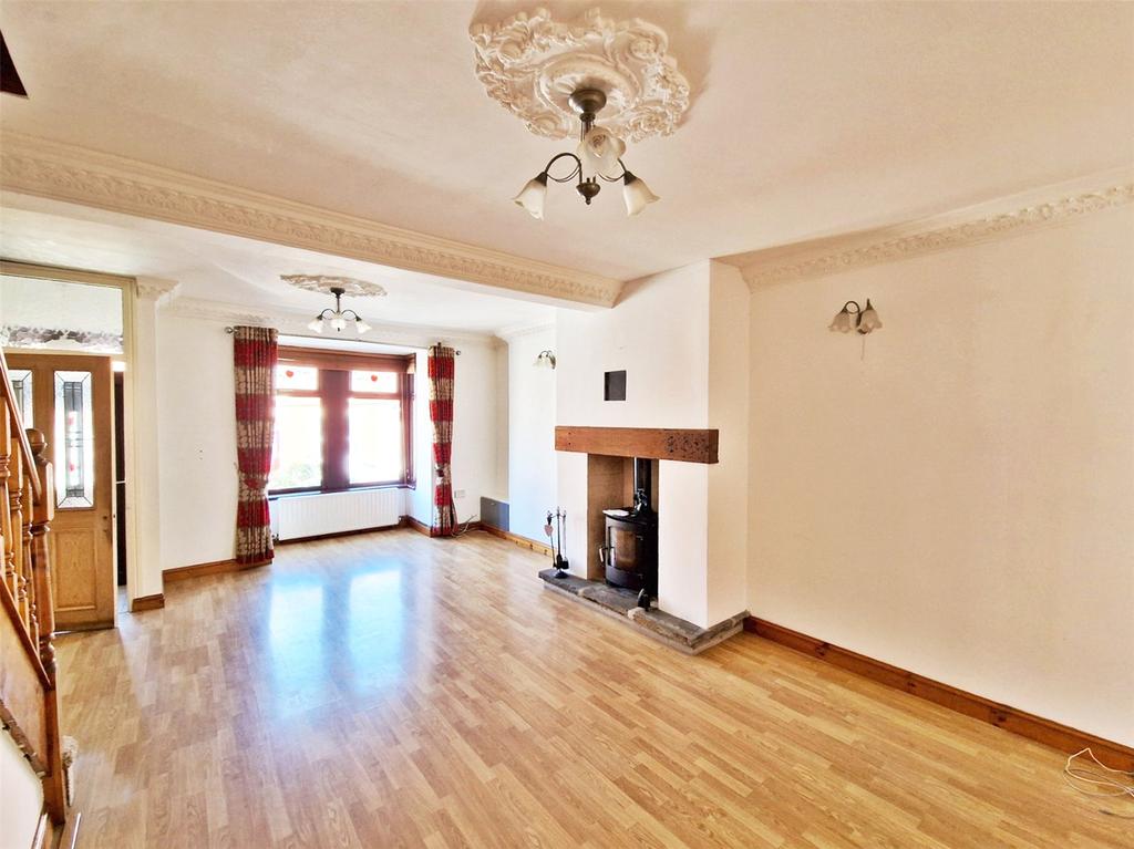 Wyndham Street, Porth, Rhondda Cynon Taf, CF39 3 bed terraced house for