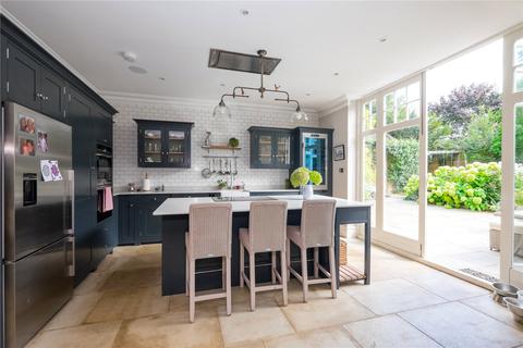 6 bedroom detached house to rent - Sheen Gate Gardens, London, SW14