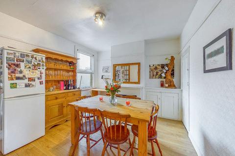 175 Frindsbury Road, Rochester, ME2 4JH